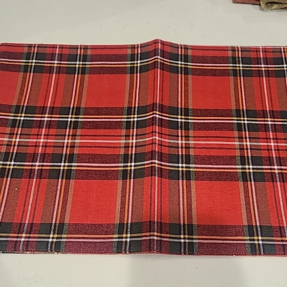 Pottery Barn Set Of Christmas Plaid Placemats